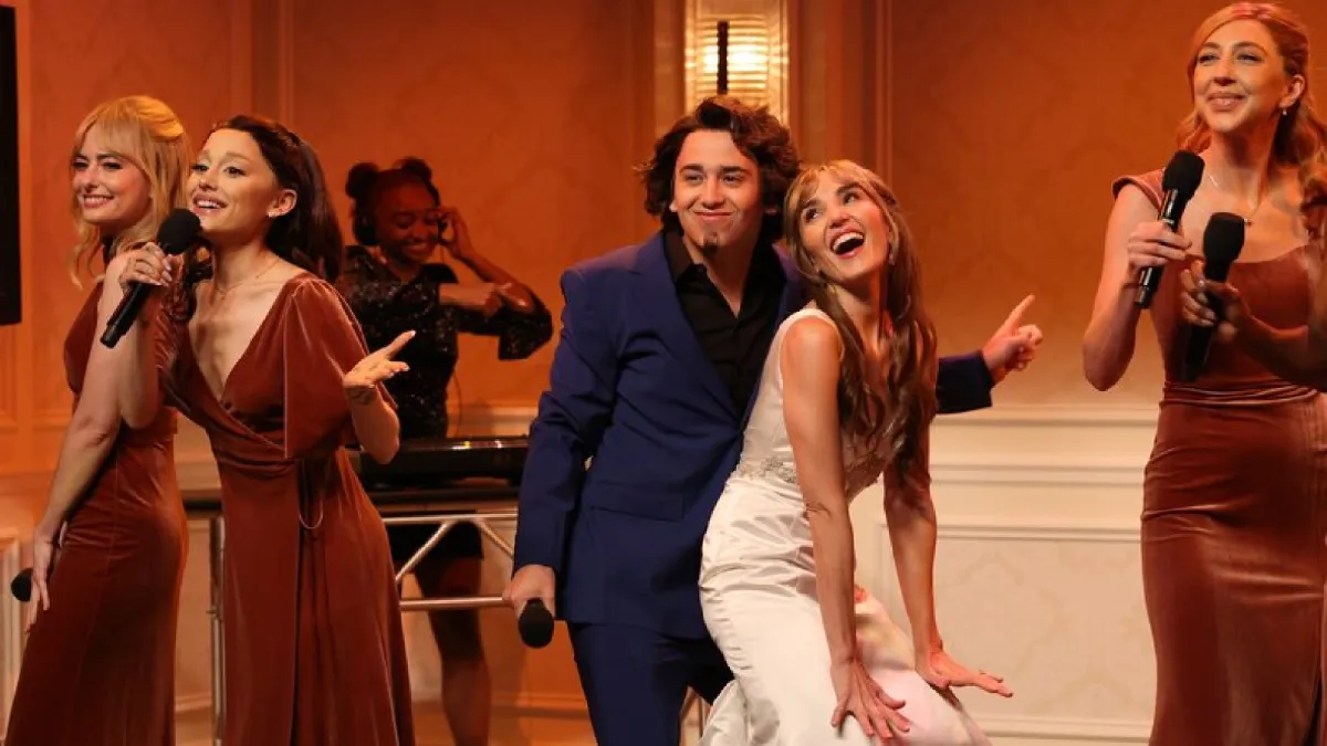 Who is hosting SNL tonight? Crazy f new episode