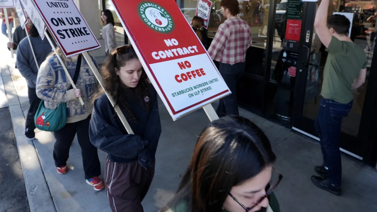 Starbucks Reverses Open Door Policy: How It Affects Employees